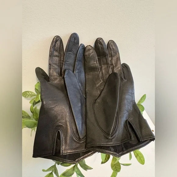 Dior Leather Gloves Timeless Style EUC - Picture 7 of 7